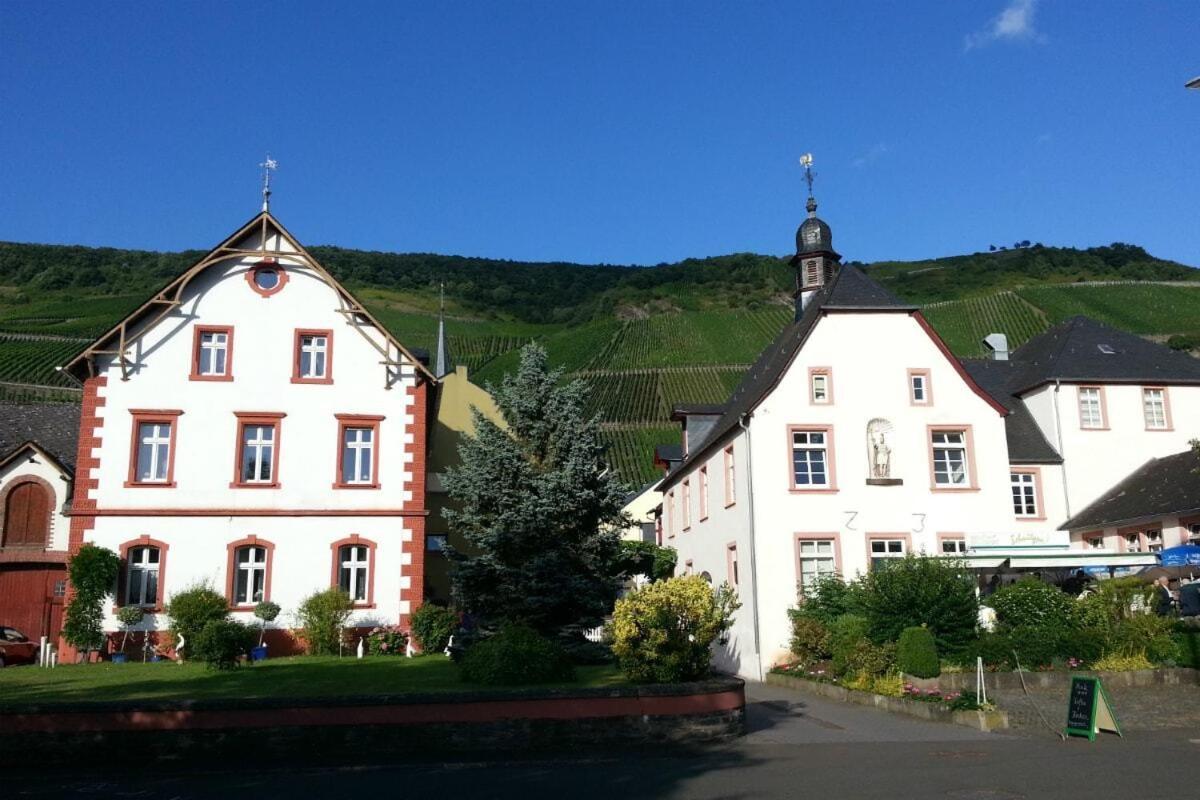 Graach Weinhaus Hotel Zum Josefshof מראה חיצוני תמונה