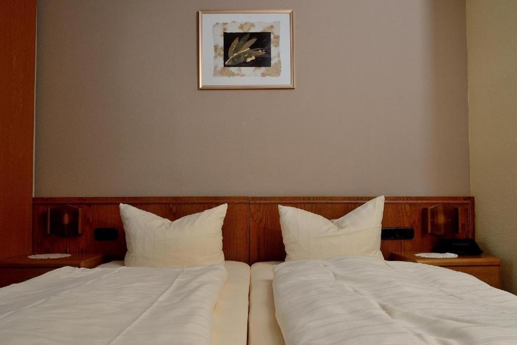 Graach Weinhaus Hotel Zum Josefshof מראה חיצוני תמונה